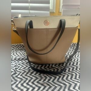 Anne Klein Black and Tan Tote Bag